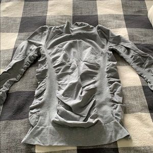 ATHLETA LONG SLEEVE TOP